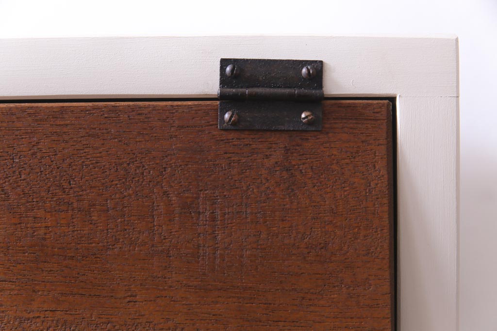 ラフジュ工房オリジナル　懐かしさと温かみがあるパタパタ扉のペイントマス目棚(収納棚、下駄箱)