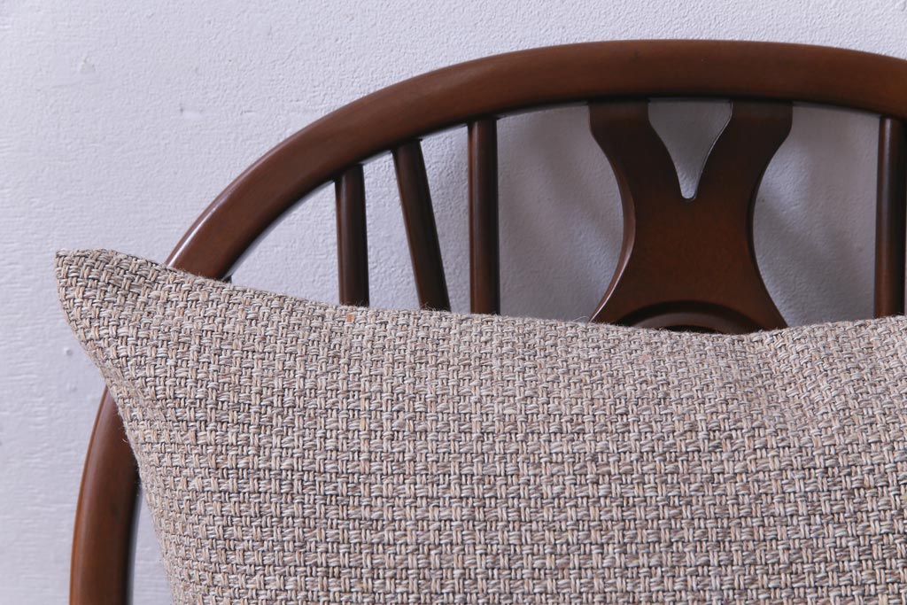 ヴィンテージ家具　イギリスビンテージ　ERCOL(アーコール)　ゆったりと座れる憩いのイージーチェア(ラウンジチェア、一人掛けソファ)(1)