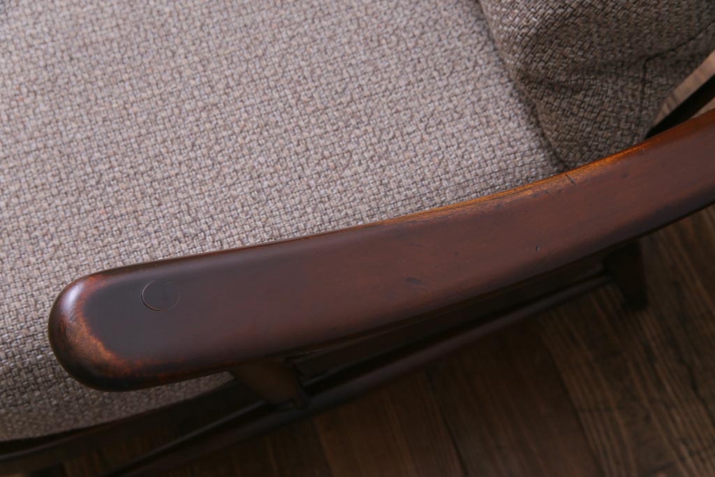 ヴィンテージ家具　イギリスビンテージ　ERCOL(アーコール)　ゆったりと座れる憩いのイージーチェア(ラウンジチェア、一人掛けソファ)(1)
