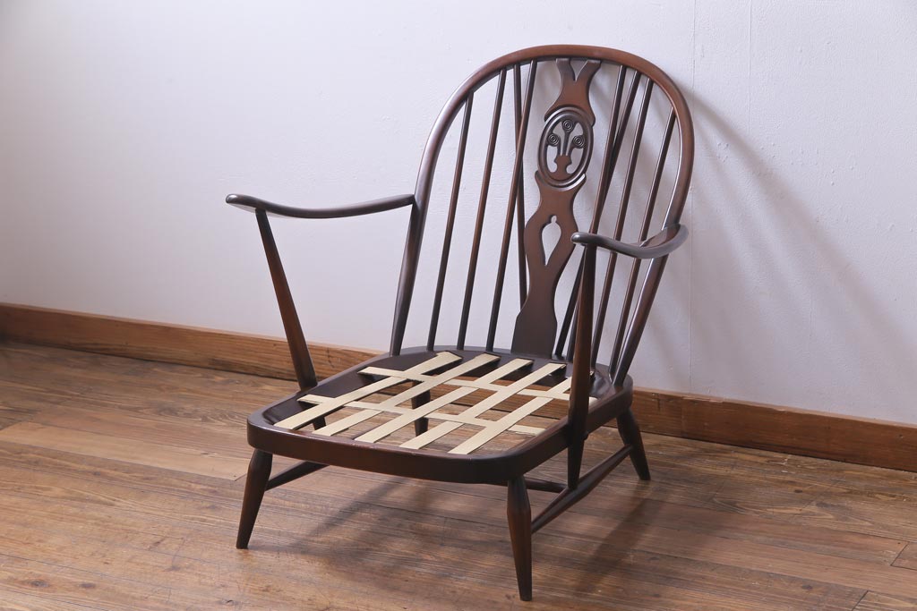 ヴィンテージ家具　イギリスビンテージ　ERCOL(アーコール)　ゆったりと座れる憩いのイージーチェア(ラウンジチェア、一人掛けソファ)(1)