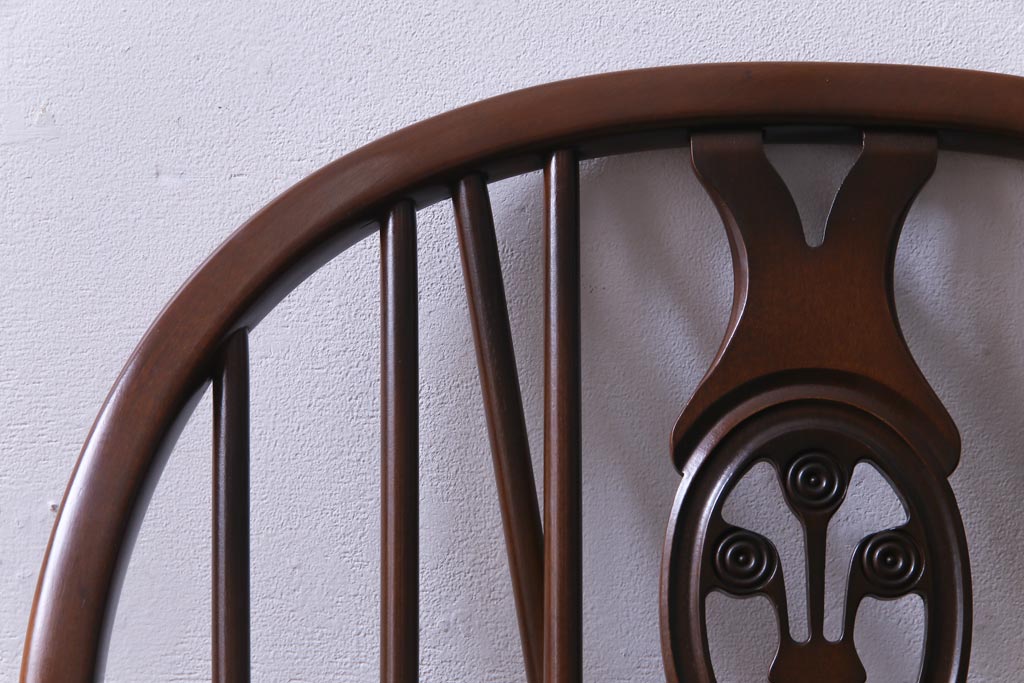 ヴィンテージ家具　イギリスビンテージ　ERCOL(アーコール)　ゆったりと座れる憩いのイージーチェア(ラウンジチェア、一人掛けソファ)(1)