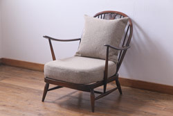 ヴィンテージ家具　イギリスビンテージ　ERCOL(アーコール)　ゆったりと座れる憩いのイージーチェア(ラウンジチェア、一人掛けソファ)(1)