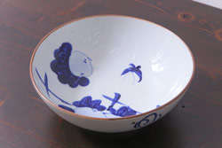 大正昭和初期　染付　蕪紋が味わいのある鉢(深皿)