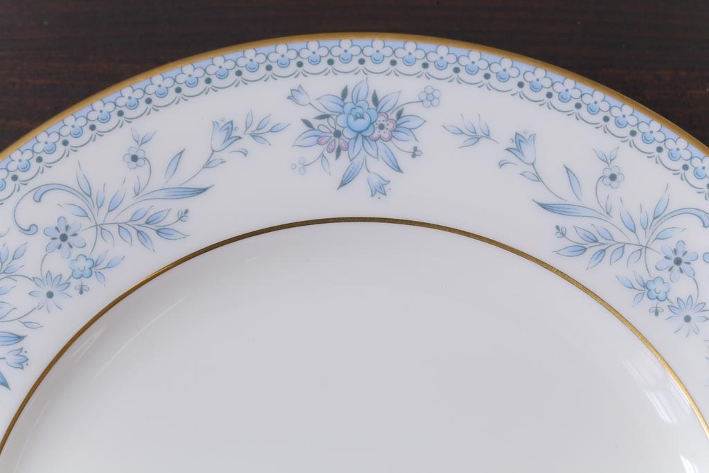 中古　ノリタケ(Noritake)　ブルーヒル(廃盤)　淡いブルーの花柄が可憐な小皿4枚セット(プレート、洋食器)