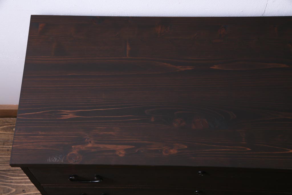 レトロ家具　和製アンティーク　味のある箪笥をリメイクしたレトロなリビングボード・3段(箪笥ローボード、テレビボード)