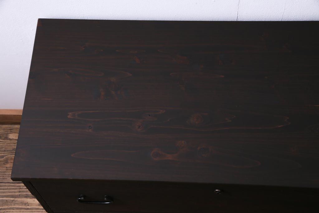 レトロ家具　和製アンティーク　味のある箪笥をリメイクしたレトロなリビングボード・2段(箪笥ローボード、テレビボード)