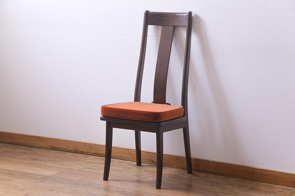 中古　民芸家具　洗練された大人の雰囲気が漂うチェア(椅子、ダイニングチェア)
