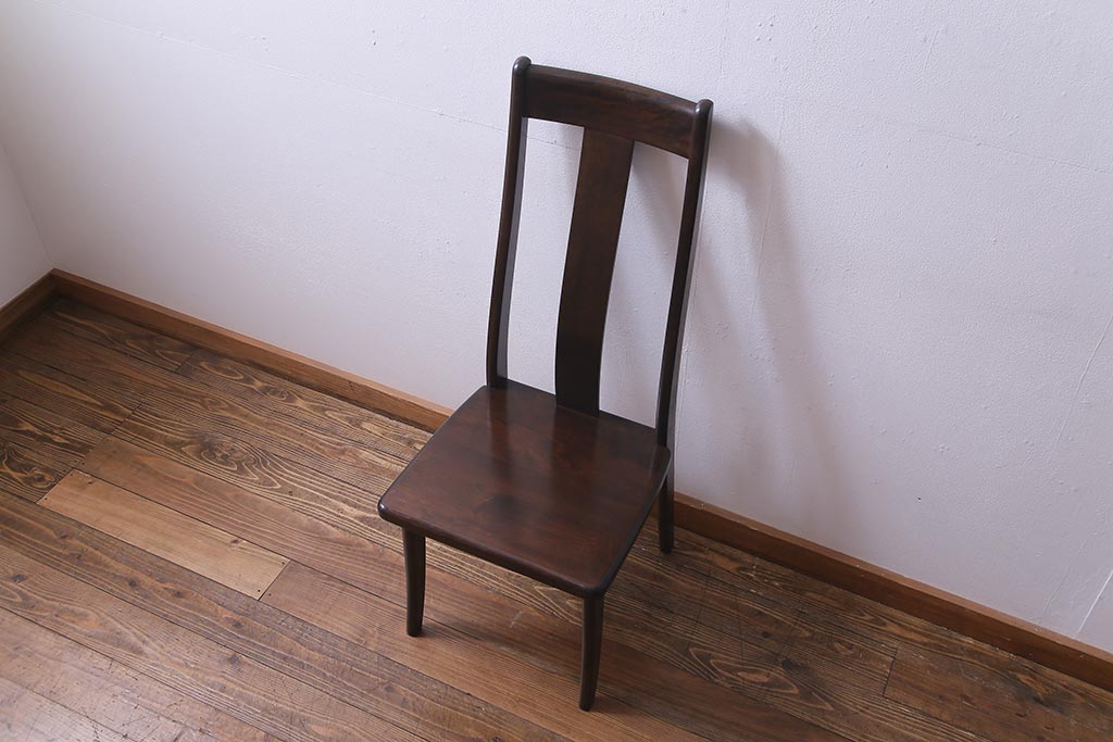 中古　民芸家具　洗練された大人の雰囲気が漂うチェア(椅子、ダイニングチェア)