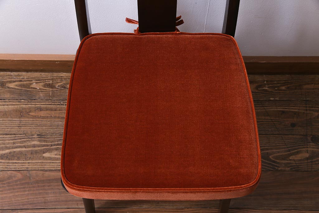 中古　民芸家具　洗練された大人の雰囲気が漂うチェア(椅子、ダイニングチェア)(1)
