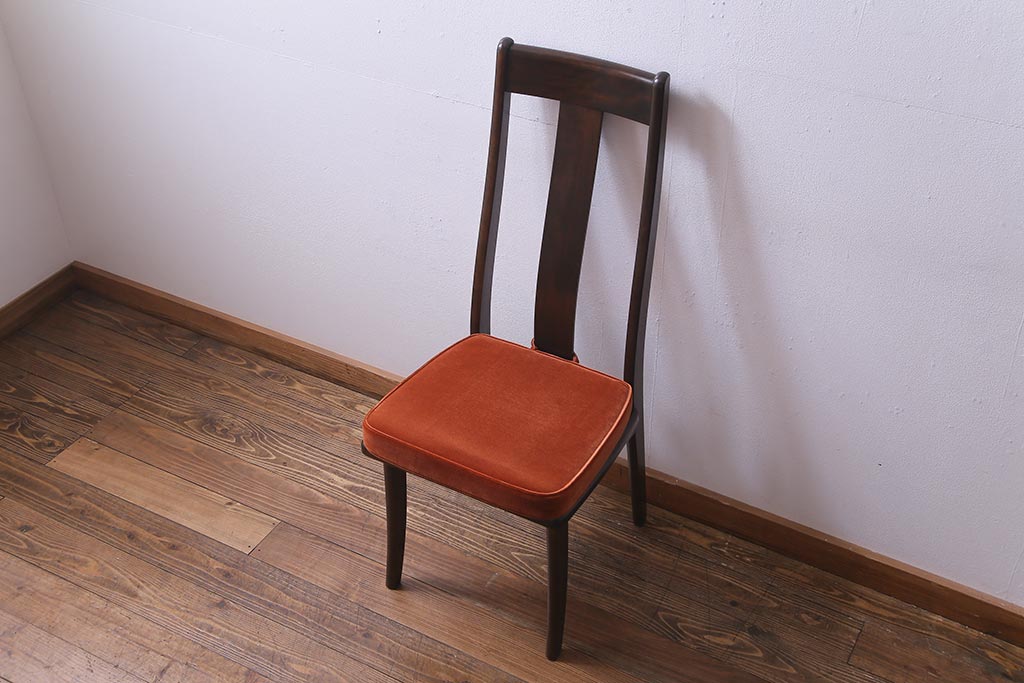 中古　民芸家具　ベルベットのクッションが上品な印象与えるチェア(椅子、ダイニングチェア)
