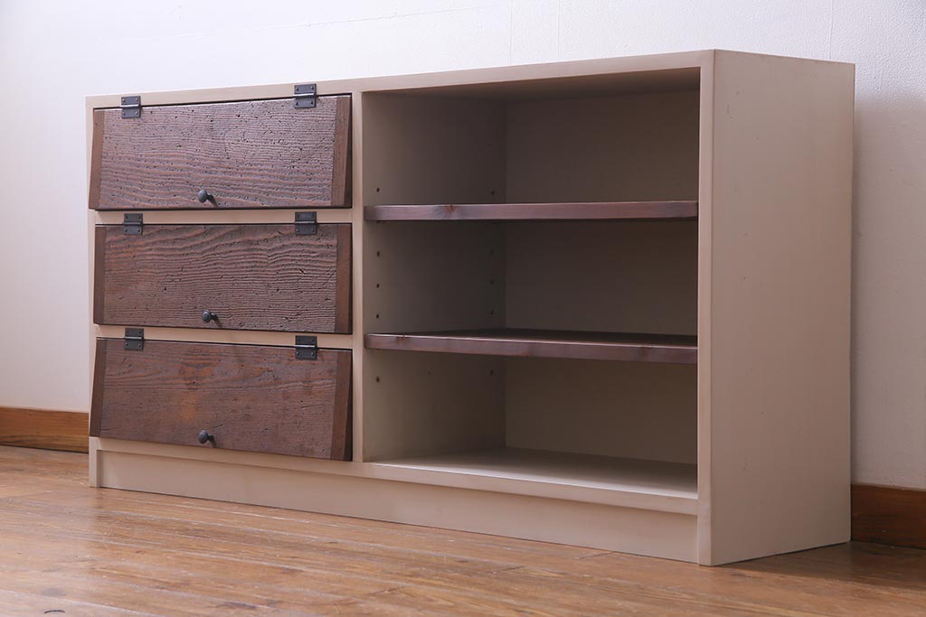 ラフジュ工房オリジナル　リメイク家具　ペイントがおしゃれなパタパタ扉のリビングボード(下駄箱、収納棚、サイドボード)(1)