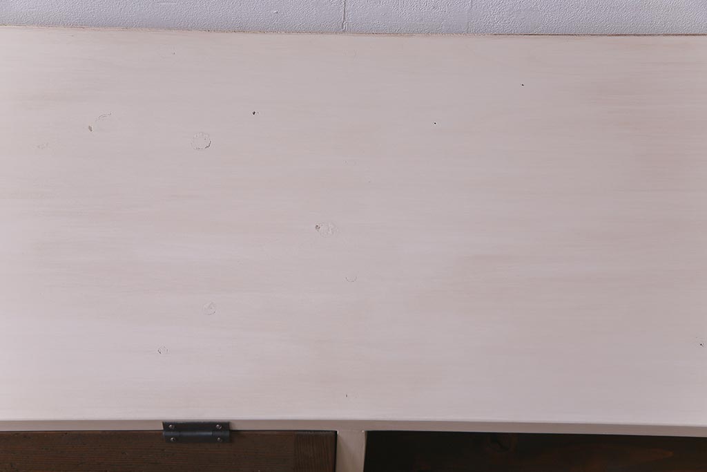 ラフジュ工房オリジナル　リメイク家具　ペイントがおしゃれなパタパタ扉のリビングボード(下駄箱、収納棚、サイドボード)(1)