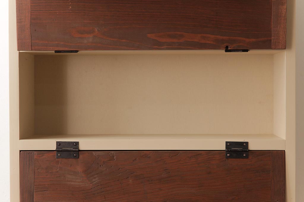 ラフジュ工房オリジナル　ペイント　コントラストがおしゃれなパタパタ扉の壁掛け収納棚(ウォールシェルフ)