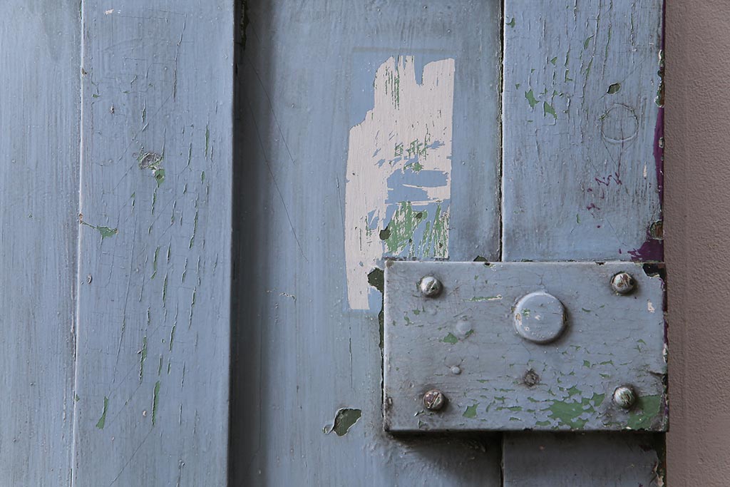 フランス　裏面ペイント　アンティークならではのシャビーな風合いがお洒落な木製ドア(扉、ディスプレイ)
