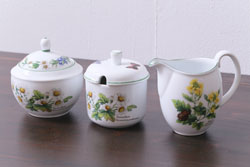 ROYAL WORCESTER(ロイヤルウースター)　WORCESTER　HERBS(ウースターハーブ)　ティーセット3点(シュガーポット、クリーマー)