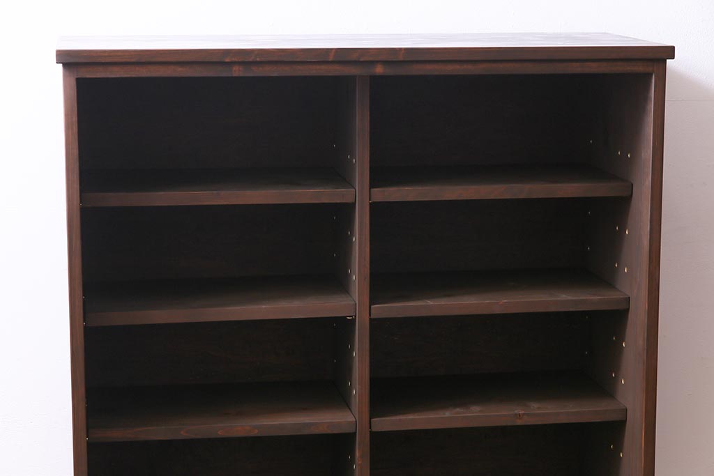 ラフジュ工房オリジナル　古建具リメイク　木の味わいが魅力的な鉄脚付き戸棚(収納棚)