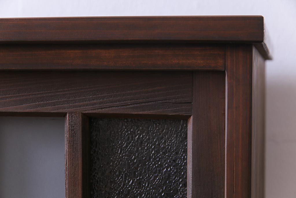 ラフジュ工房オリジナル　古建具リメイク　木の味わいが魅力的な鉄脚付き戸棚(収納棚)