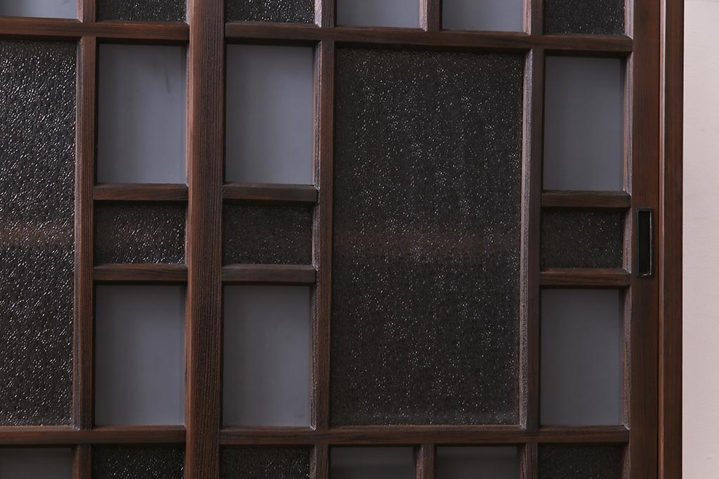 ラフジュ工房オリジナル　古建具リメイク　木の味わいが魅力的な鉄脚付き戸棚(収納棚)