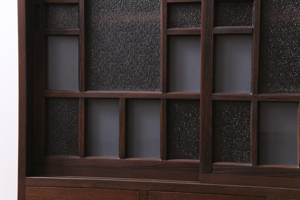 ラフジュ工房オリジナル　古建具リメイク　木の味わいが魅力的な鉄脚付き戸棚(収納棚)