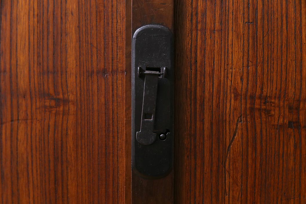 アンティーク家具　和製アンティーク　桐材・桑材　和の趣あふれる上品な帳場箪笥(収納棚、戸棚、桐箪笥、桐たんす)
