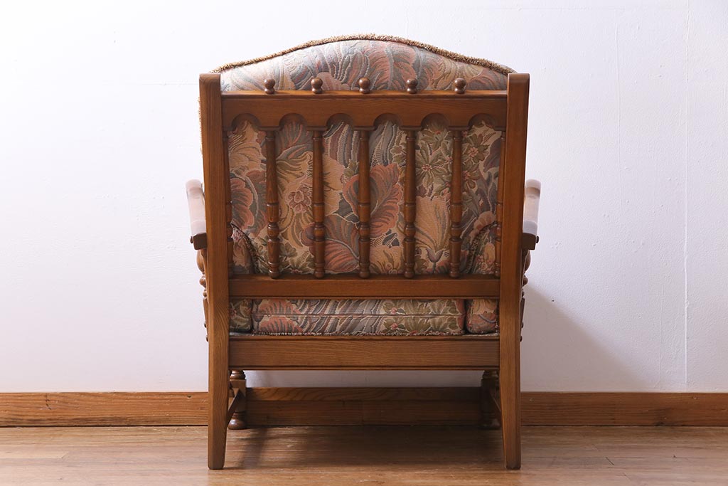 アンティーク家具　ERCOL(アーコール)　York Minster　花柄のファブリックと凝った彫刻を楽しめる一人掛けソファ(2)