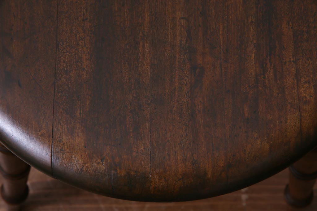 アンティーク家具　フランスアンティーク　ビーチ材　丸い座面が可愛らしいダイニングチェア(板座チェア)