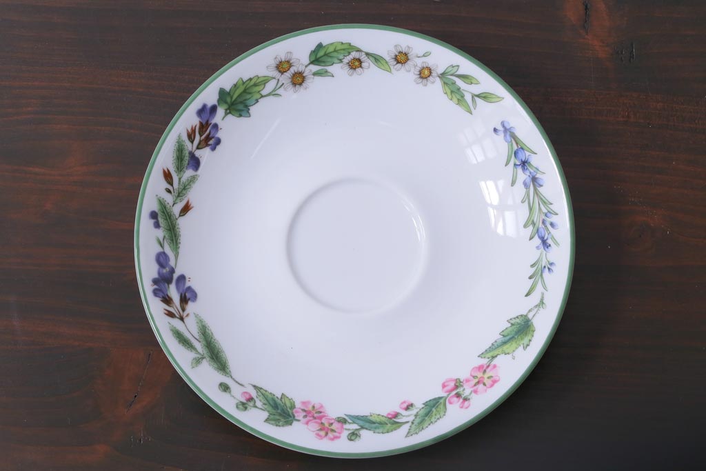 イギリス　ROYAL WORCESTER(ロイヤル ウースター)　HERBS(ハーブス)　カップ&ソーサー2客セット(1)