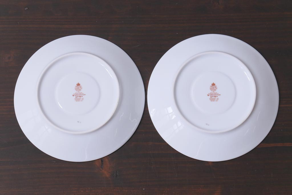 イギリス　ROYAL WORCESTER(ロイヤル ウースター)　HERBS(ハーブス)　カップ&ソーサー2客セット(1)