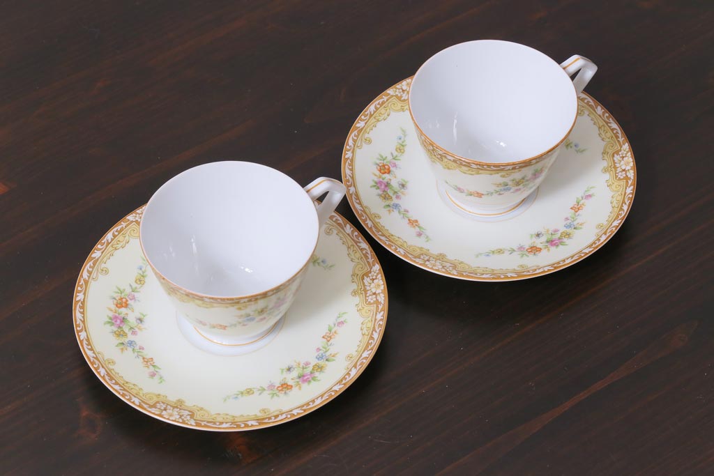 中古　ノリタケ(Noritake)　月桂樹-マルキ印　彩色ゆたかな上品なカップ&ソーサー2客セット(洋食器)