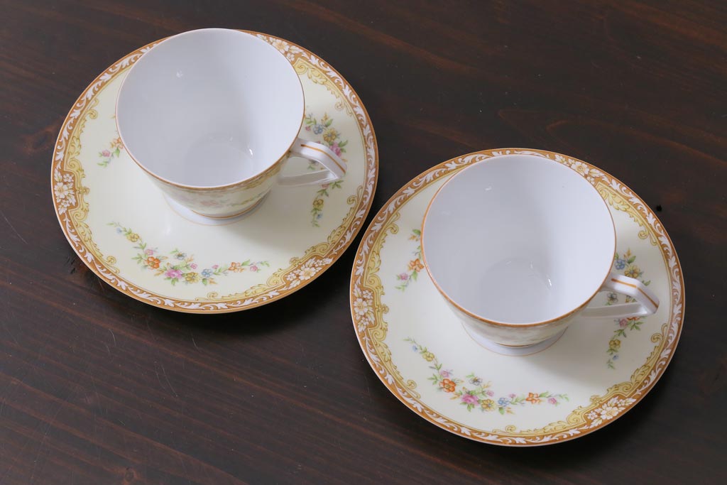 中古　ノリタケ(Noritake)　月桂樹-マルキ印　彩色ゆたかな上品なカップ&ソーサー2客セット(洋食器)