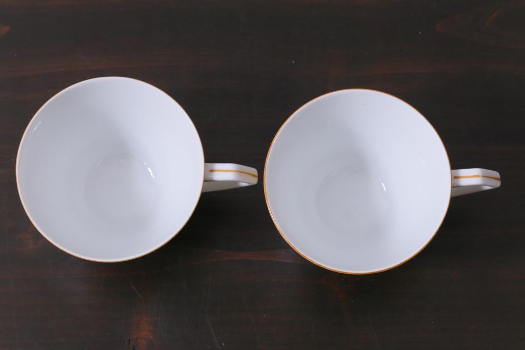 中古　ノリタケ(Noritake)　月桂樹-マルキ印　彩色ゆたかな上品なカップ&ソーサー2客セット(洋食器)