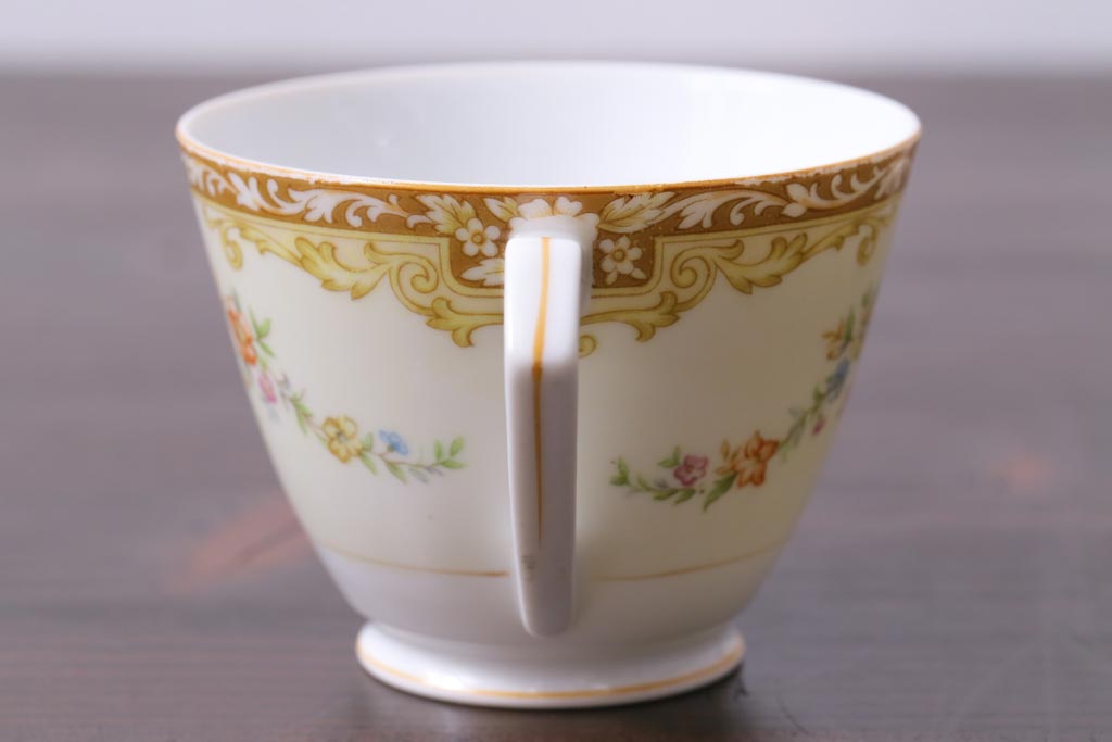 中古　ノリタケ(Noritake)　月桂樹-マルキ印　彩色ゆたかな上品なカップ&ソーサー2客セット(洋食器)