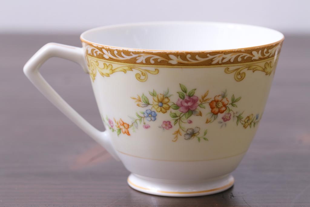 中古　ノリタケ(Noritake)　月桂樹-マルキ印　彩色ゆたかな上品なカップ&ソーサー2客セット(洋食器)