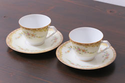 中古　ノリタケ(Noritake)　月桂樹-マルキ印　彩色ゆたかな上品なカップ&ソーサー2客セット(洋食器)