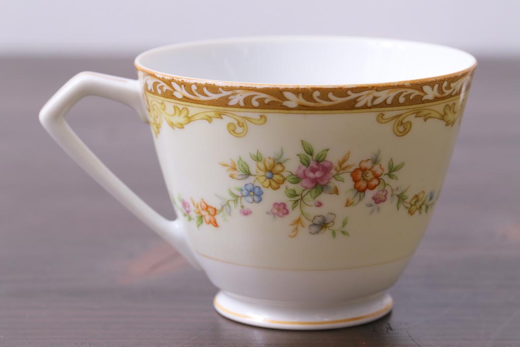 中古　ノリタケ(Noritake)　月桂樹-マルキ印　彩色ゆたかな上品なカップ&ソーサー2客セット(洋食器)(1)