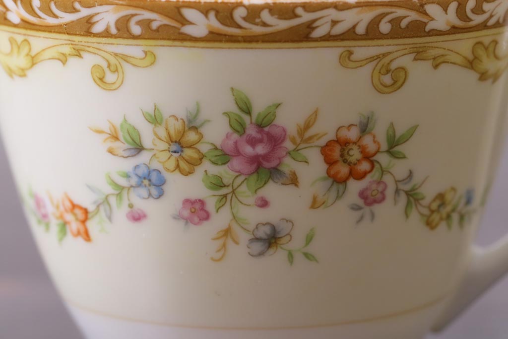 中古　ノリタケ(Noritake)　月桂樹-マルキ印　彩色ゆたかな上品なカップ&ソーサー2客セット(洋食器)(1)