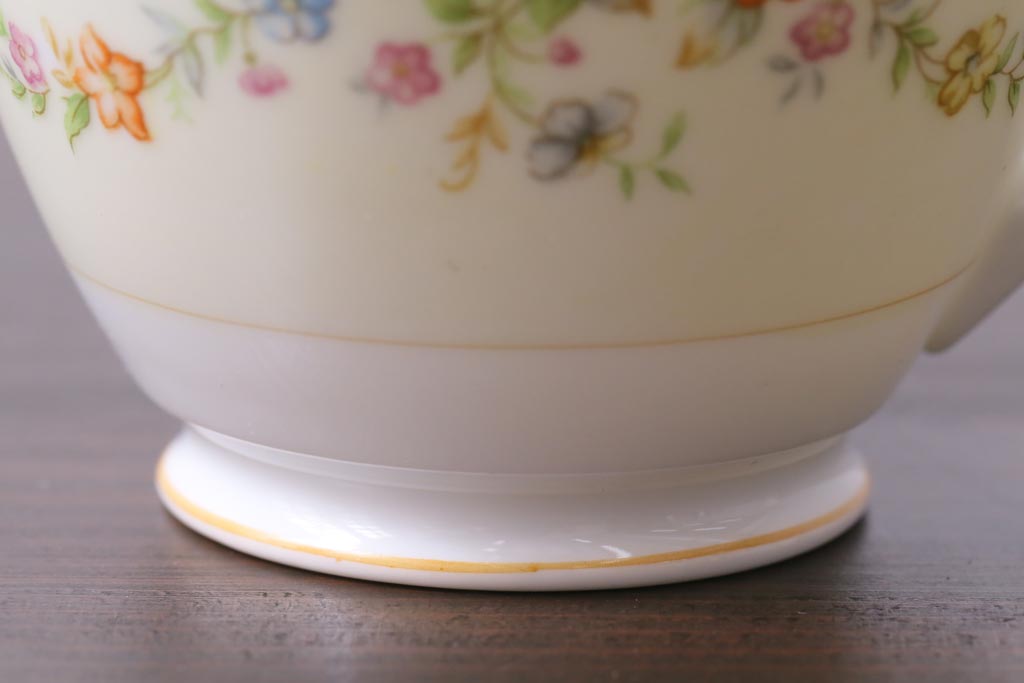 中古　ノリタケ(Noritake)　月桂樹-マルキ印　彩色ゆたかな上品なカップ&ソーサー2客セット(洋食器)(1)