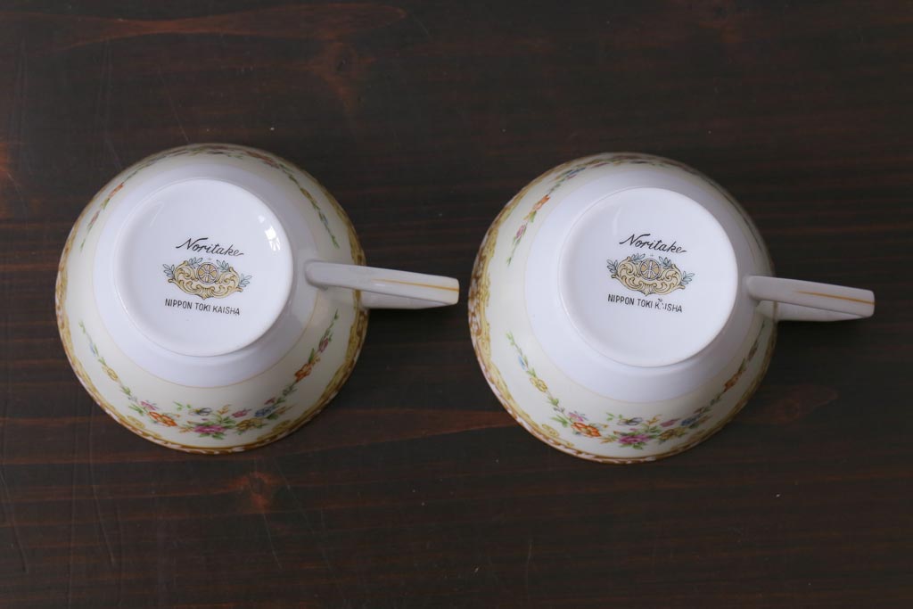 中古　ノリタケ(Noritake)　月桂樹-マルキ印　彩色ゆたかな上品なカップ&ソーサー2客セット(洋食器)(1)