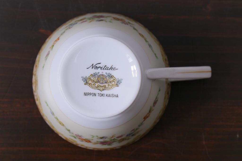 中古　ノリタケ(Noritake)　月桂樹-マルキ印　彩色ゆたかな上品なカップ&ソーサー2客セット(洋食器)(1)