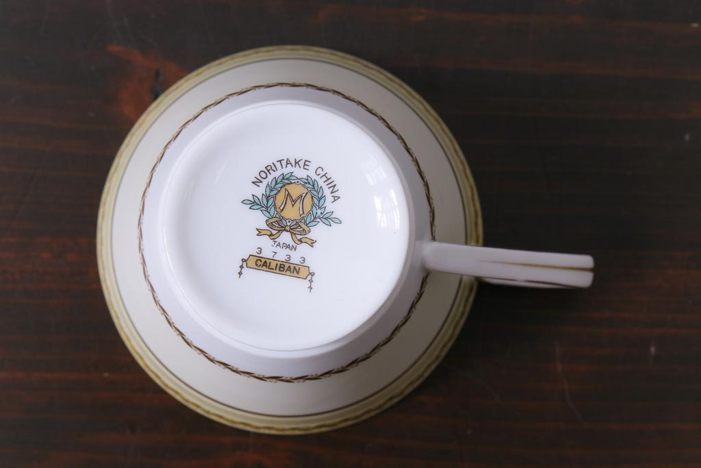 中古　オールドノリタケ(Noritake、則武)　月桂樹-М　CALIBAN　品のあるデザインが素敵なカップ&ソーサー2客セット(洋食器)(1)