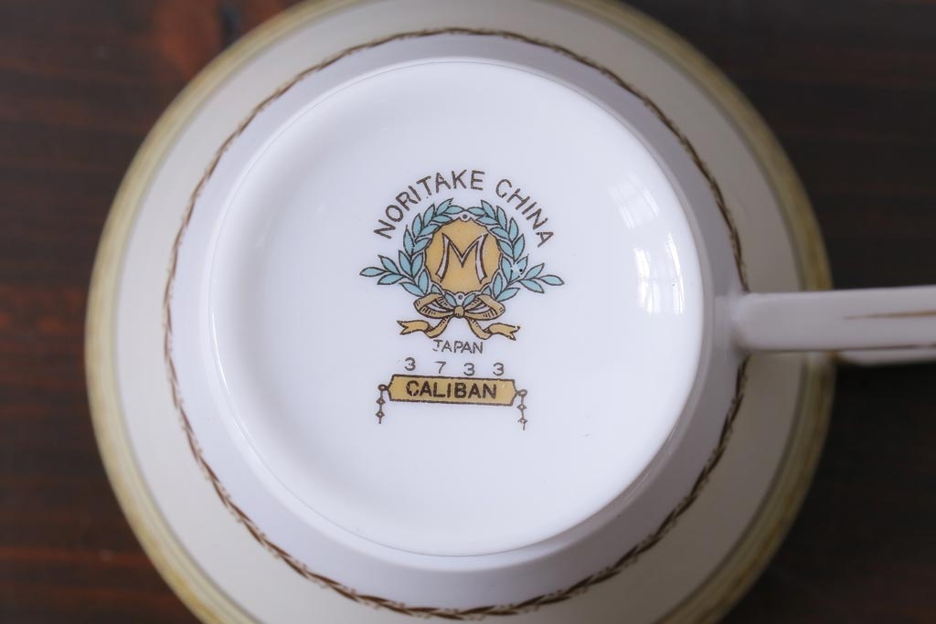 中古　オールドノリタケ(Noritake、則武)　月桂樹-М　CALIBAN　品のあるデザインが素敵なカップ&ソーサー2客セット(洋食器)(1)