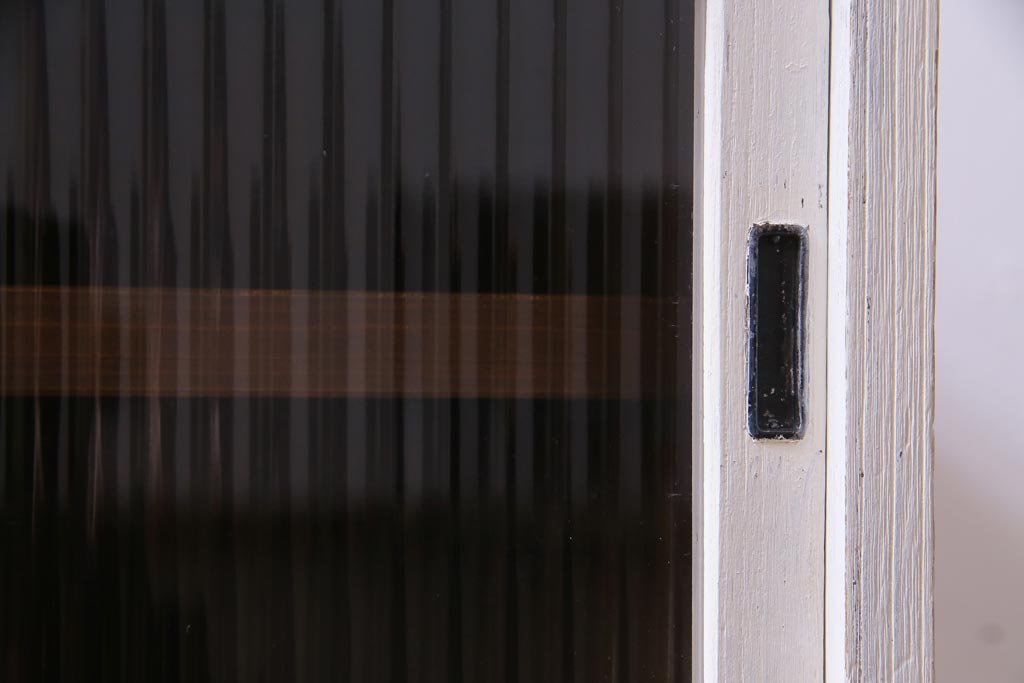 ペイント家具　リメイク　丸みのあるレトロな脚付きローボード(収納棚、戸棚)