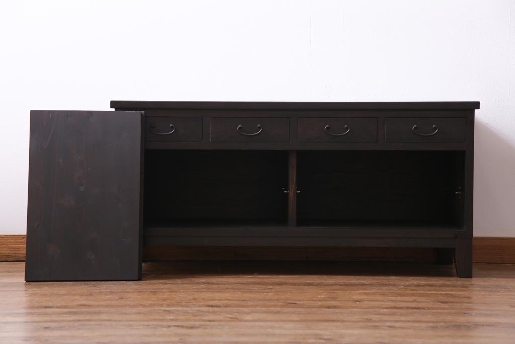 ラフジュ工房オリジナル　古建具リメイク　趣ある透かし彫りが和の風情感じる引き出し付きローボード(戸棚、収納棚、テレビボード)