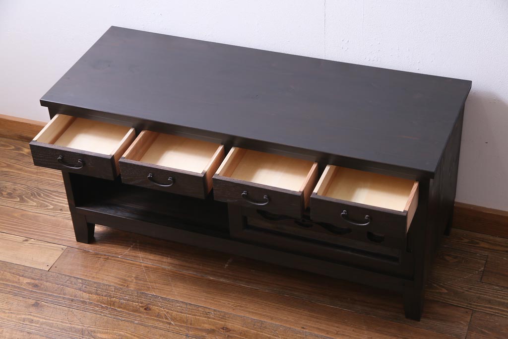 ラフジュ工房オリジナル　古建具リメイク　趣ある透かし彫りが和の風情感じる引き出し付きローボード(戸棚、収納棚、テレビボード)