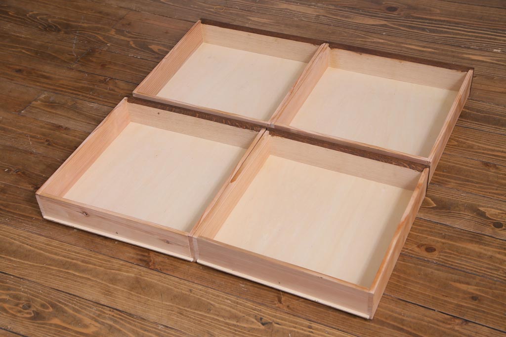 ラフジュ工房オリジナル　古い建具の枠が味わい深い横長のリビングボード(収納棚、戸棚)