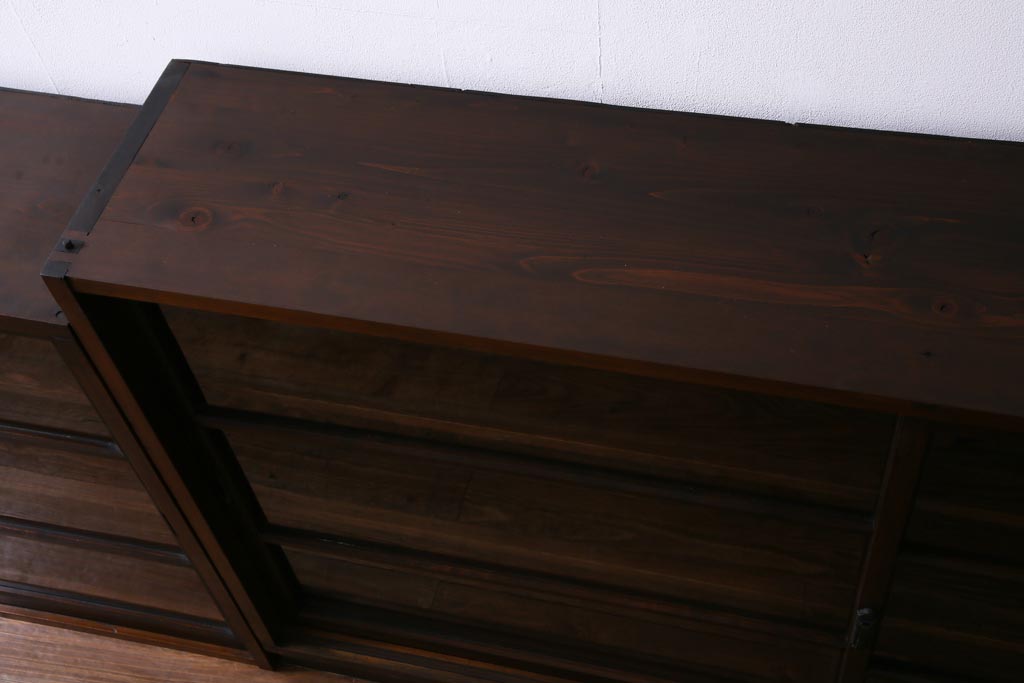 アンティーク家具　大正昭和期　シンプルで使い勝手の良い2段重ね収納棚(飾り棚、ガラス戸棚、本箱)(1)