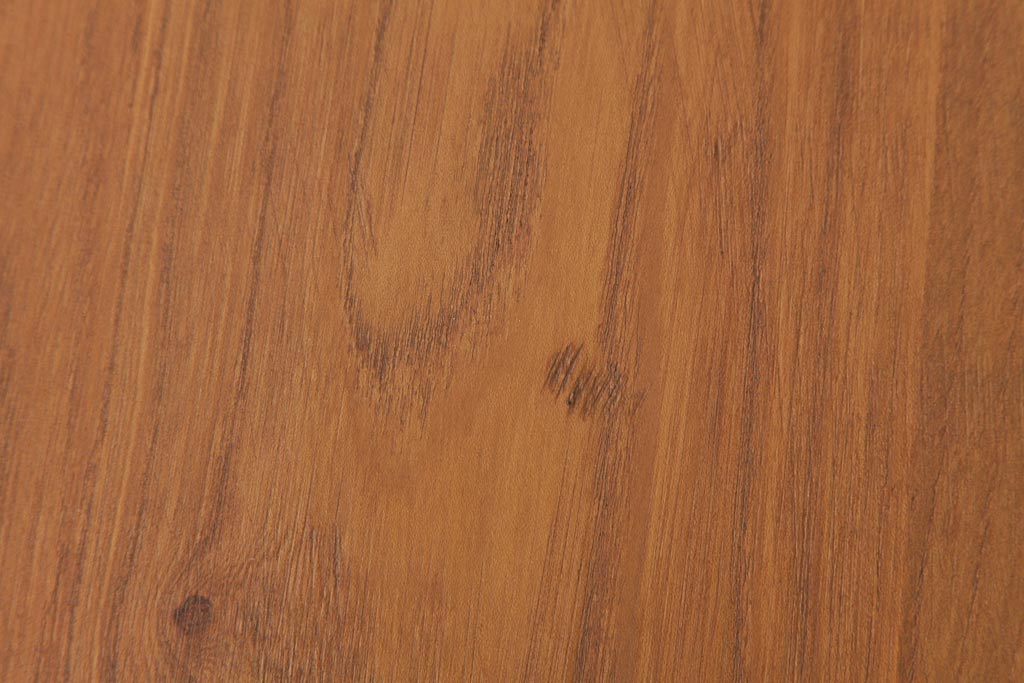 ヴィンテージ家具　イギリスビンテージ　ERCOL(アーコール)　ニレ材　ナチュラルな色味のコーヒーテーブル(センターテーブル)