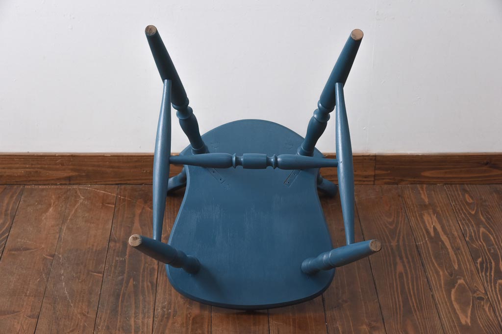 中古　松本民芸家具　フレンチスタイルにも似合う当店ペイントのSP型スピンドルチェア(ワークチェア、椅子)