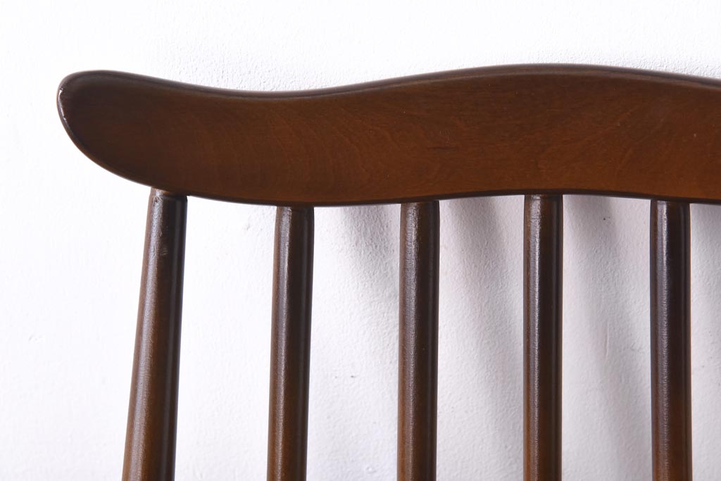 ヴィンテージ家具　イギリスビンテージ　ERCOL(アーコール)　ゴールドスミス　凛とした佇まいのクッション付きアームチェア(椅子)(2)