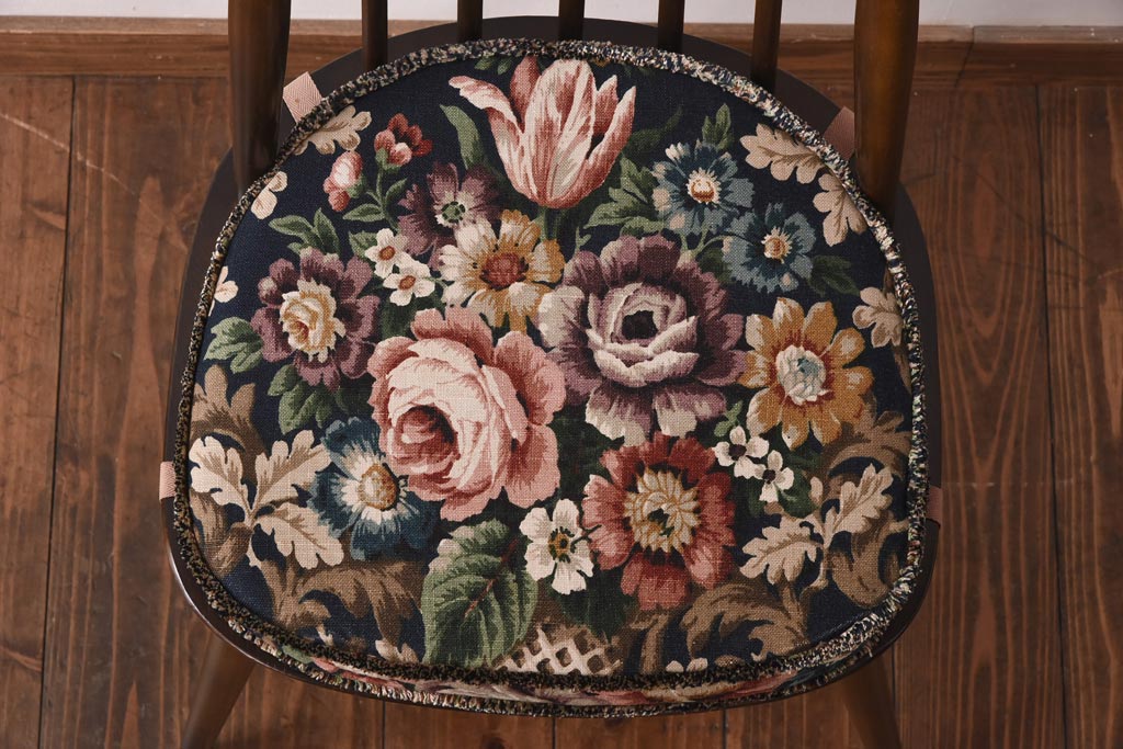 ヴィンテージ家具　イギリスビンテージ　ERCOL(アーコール)　ゴールドスミス　クッション付きダイニングチェア(椅子)(1)